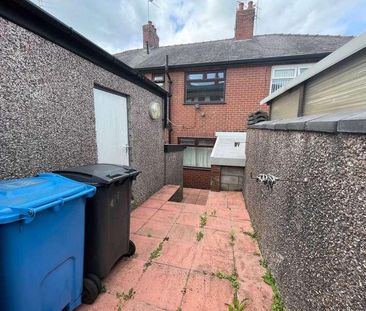 Acre Lane, Derker, OL1 - Photo 2