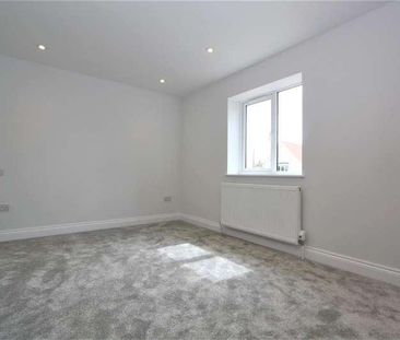 Bury Road, Kentford, Newmarket, CB8 - Photo 3