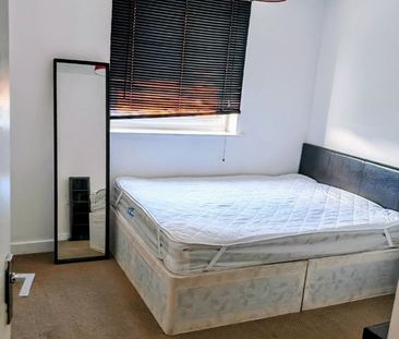 1 Bed Flat, Anglesea Terrace, SO14 - Photo 3