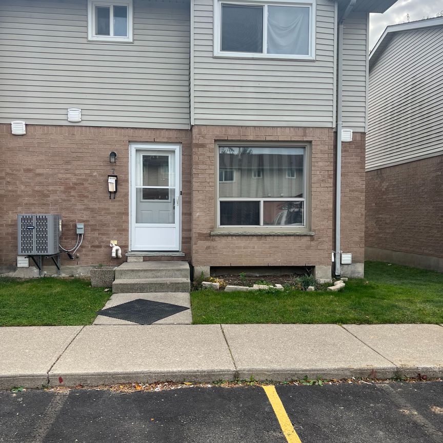 For Lease - 595 Third Street Unit# 7- Upper, London East, Ontario - Photo 2