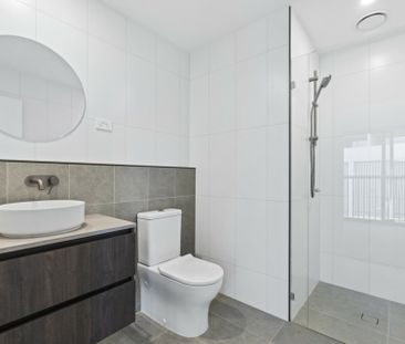 Luxury Townhouse at Nue Gungahlin! - Photo 6