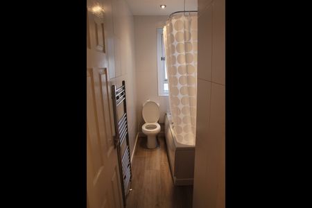 3 Bed Flat, Dumbarton Road, G14 - Photo 3