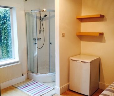 Room in a Shared Flat, Adam Court, SE11 - Photo 2