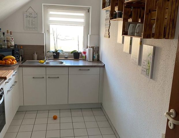 Schöne Dachgeschoss Wohnung in LM - Foto 1