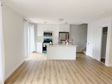 For Lease - 1021 creekway Private, Kanata, Ontario - Photo 3