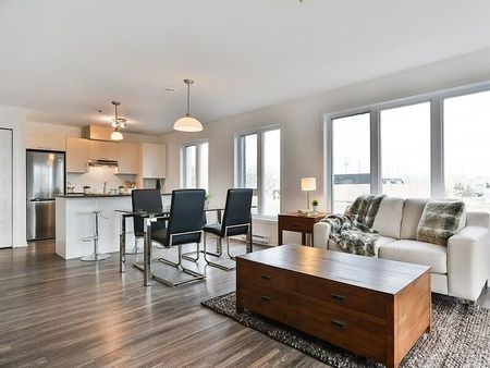 4155-4175 Legault Street, Saint-Hubert, QC - Photo 2