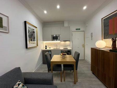 Calle de Eguílaz, Madrid, Community of Madrid 28010 - Photo 3