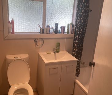 44 Glenpark Avenue, Frankleigh Park - Photo 1