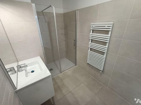 NOUVEAUTE-A LOUER A BRUZ- PLEIN CENTRE-VILLE-RESIDENCE VENDOME: bel appartement neuf de type 1 ... - Photo 5