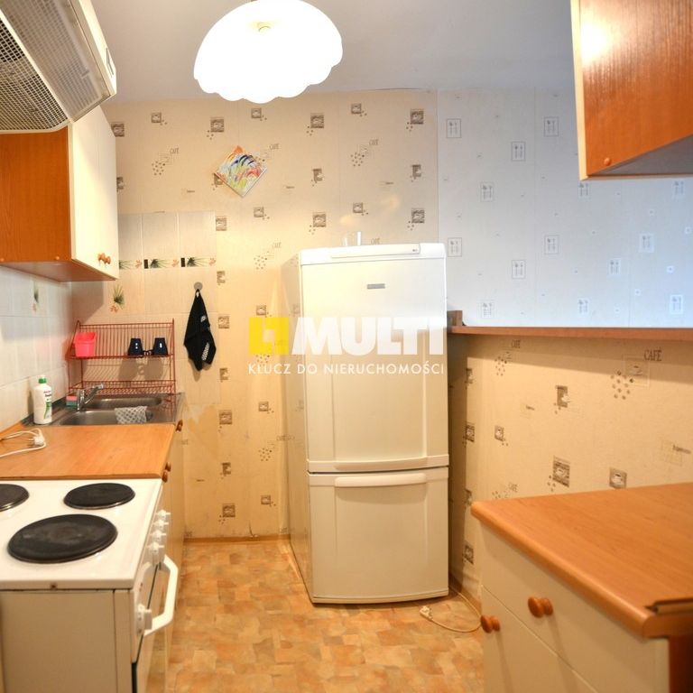w - Photo 1