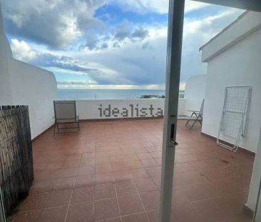 Alquiler de chalet adosado en Calle Londres - Photo 3