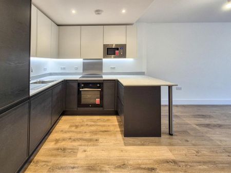 2 bedroom penthouse to rent - Photo 4