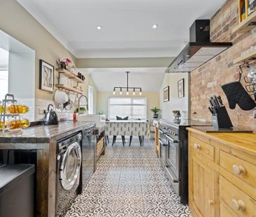 2 bedroom terraced house to rent - Photo 2