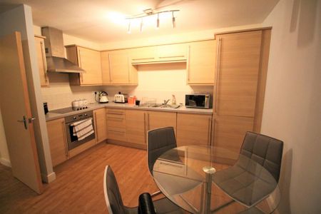 2 bedroom flat to rent - Photo 4