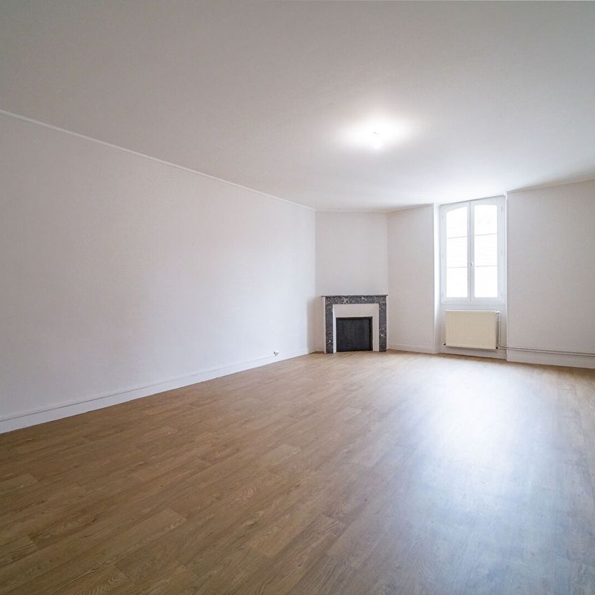 Location Appartement 4 pièces 84m² - Photo 1