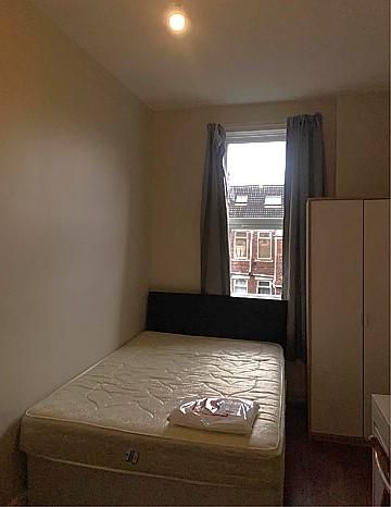 3 bedroom flat to rent - Photo 4