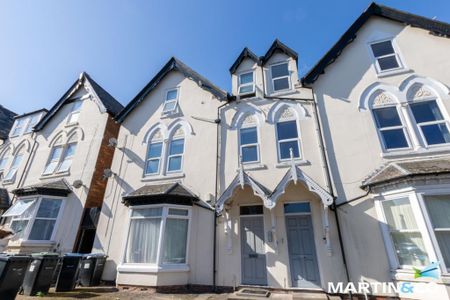 3 bedroom flat to rent - Photo 2