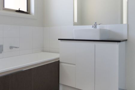 29B Specimen Hill Road, Golden Square - Photo 3