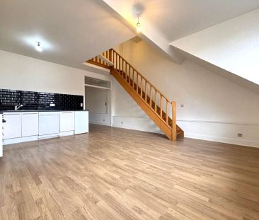 Duplex te huur in Brussel voor € 1.150 met 2 slaapkamers - Photo 2