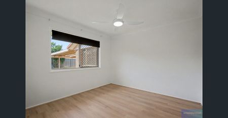 🏡 Spacious Family Home with Dual Living Areas and Outdoor Entertaining 🏡✨ - Photo 5