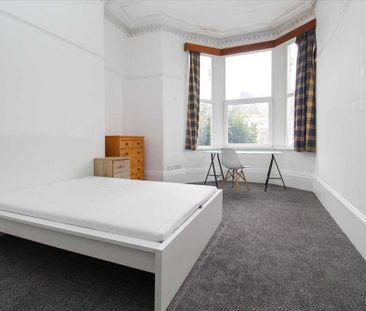 8 bedroom house to rent - Photo 2