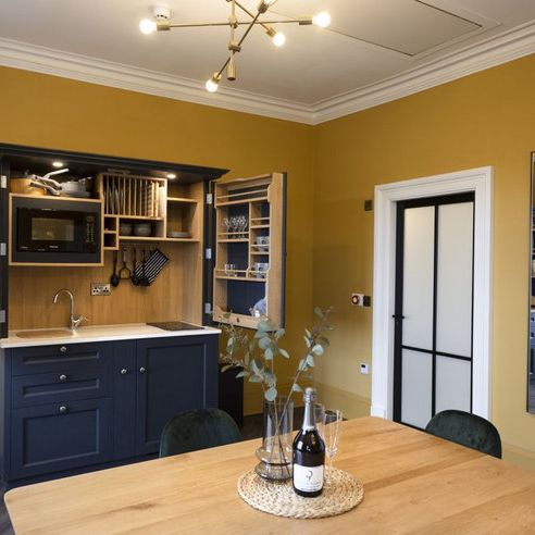 Queen Street - Photo 1