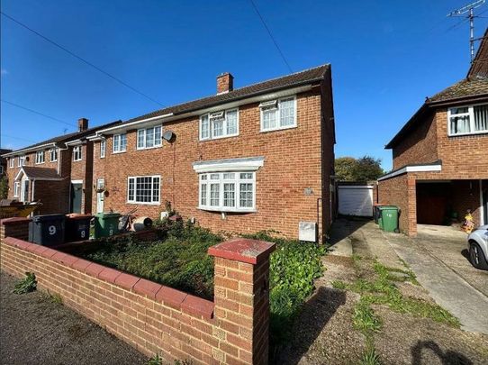 Tudor Close, Barton-Le-Clay Bedford - Photo 1