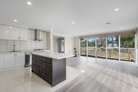 Shared Living in Prime Bundoora Location - Photo 4