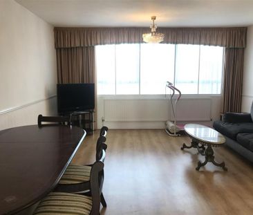 3 bedroom apartment to rent - Photo 2