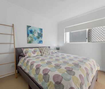 Secure Apartment in popular Kedron! - Photo 2