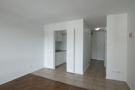 1975 Maisonneuve Blvd West - Photo 2