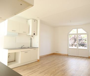 Location Appartement 2 pièces 43m² - Photo 3