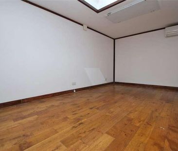 Cranstoun Close, Guildford, Surrey, GU3 - Photo 3