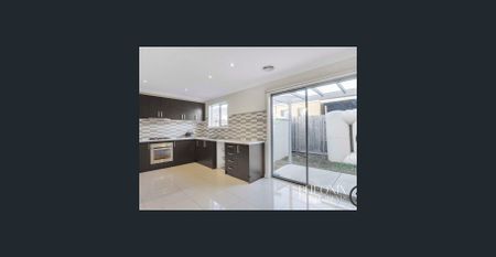 Immaculate 2 bedroom house - Photo 2