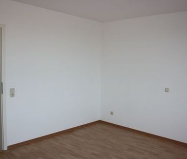 Moderne 3-Zimmer-Wohnung am Stadtrand mit sonnigem Balkon und Garage - Foto 5