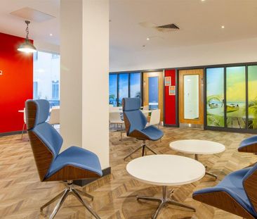 1 bedroom in a flat share to rent - Photo 2