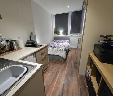 1 bedroom flat to rent - Photo 6