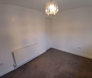 2 bedroom detached house to rent - Photo 3