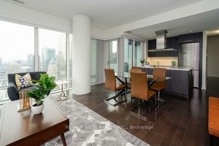 For Lease - 8 The Esplanade N/A Unit# 4002, Toronto, Ontario - Photo 2