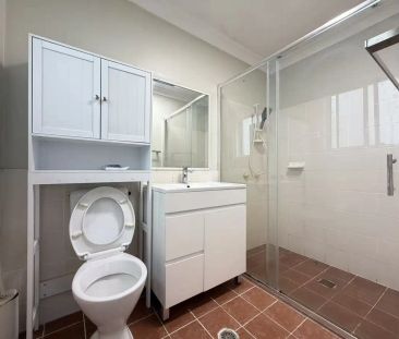 “Prime location close to top schools” - Photo 6