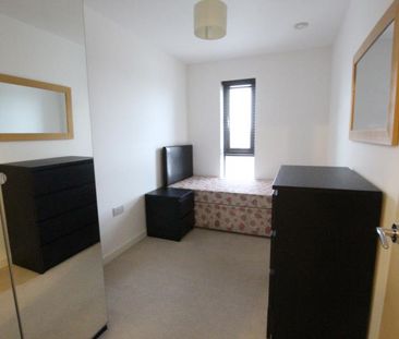 Olympian Heights, Woking - 2 bedrooms Property for lettings - Seymours - Photo 4