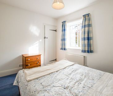 Discover this beautifully presented period cottage, perfectly locat... - Photo 6