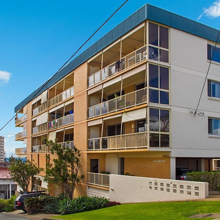 OCEAN AND HARBOUR VIEWS - ELEVATED APARTMENT - PET FRIENDLY UPON APPLICATION - Photo 1