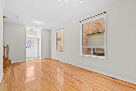 For Lease - 1419 Weir Chase, Mississauga, Ontario - Photo 2