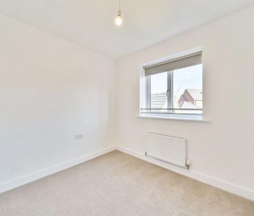 3 bedroom detached house to rent - Photo 6