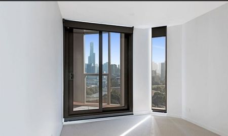 MODERN BEDROOM APARTMENT WITH CAR SPACE IN KINGS DOMAIN - Photo 4