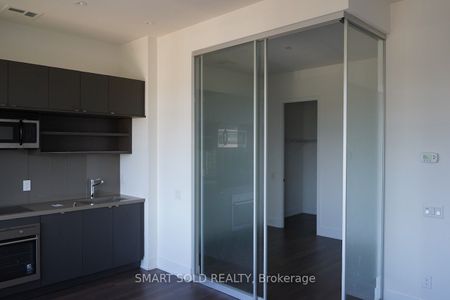 Imperial Plaza Lofts - Photo 3