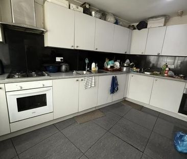 1 bedroom bedsit to rent - Photo 2