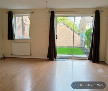3 bedroom semi-detached house to rent - Photo 1