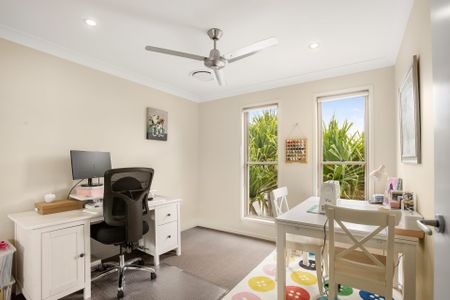 Spacious Family Living in the Heart of Birtinya! - Photo 5